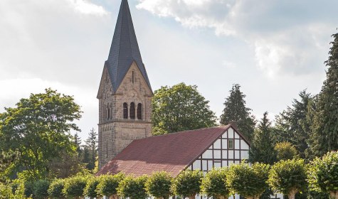 Evangelische Kirche Bergkirchen, Bad Salzuflen (Re, © Wikipedia