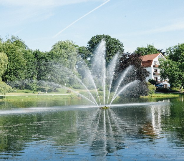 staatsbad-salzuflen_gaertenparks_grosser-kurparksee-fontaene_s-strothbaeumer, © S.Strothbaeumer